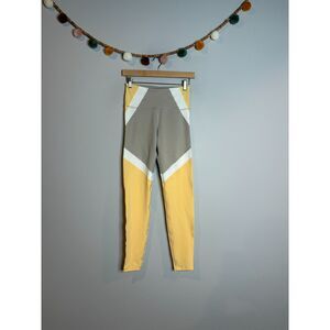 Old Navy Elevate Go-Dry color block athletic leggings